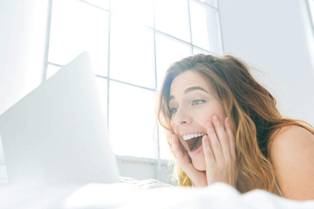 Mediums Chat Online